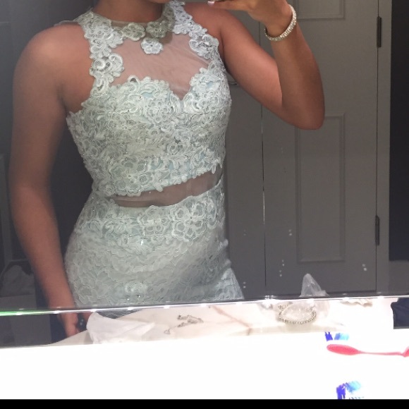 💙LIGHT BLUE ILLUSION LACE DRESS💙 - Picture 3 of 6